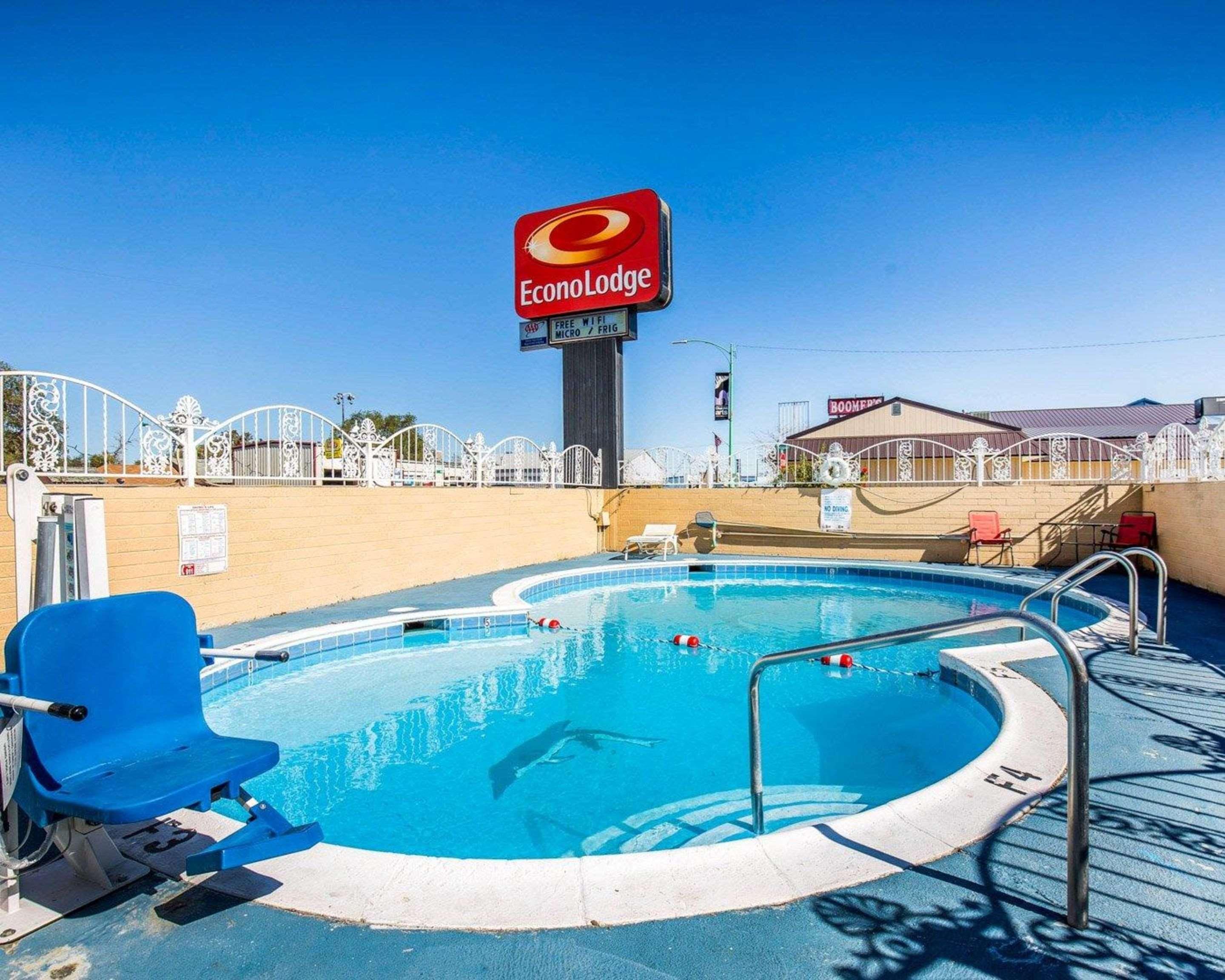 Econo Lodge Fallon Naval Air Station Area מראה חיצוני תמונה