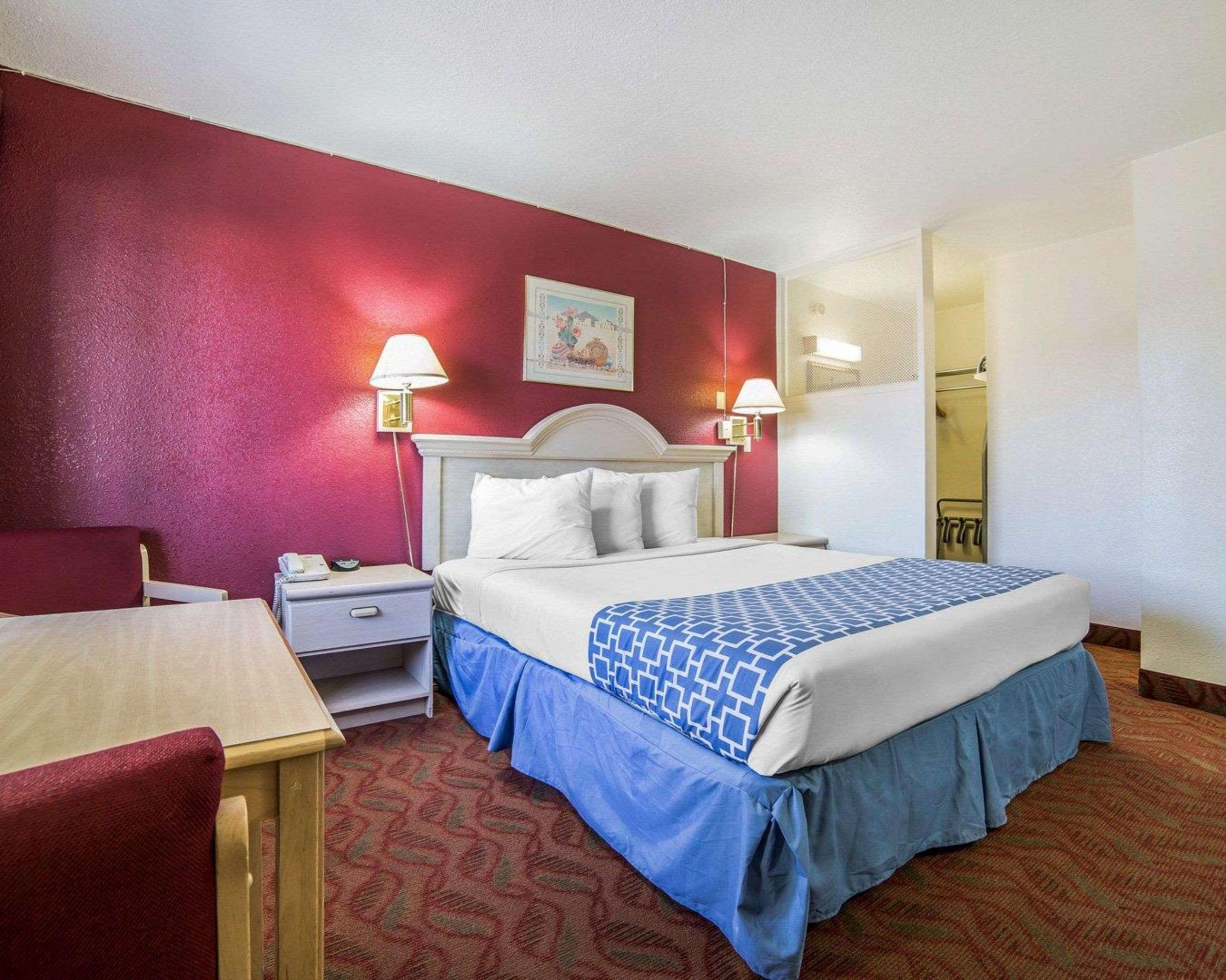 Econo Lodge Fallon Naval Air Station Area מראה חיצוני תמונה