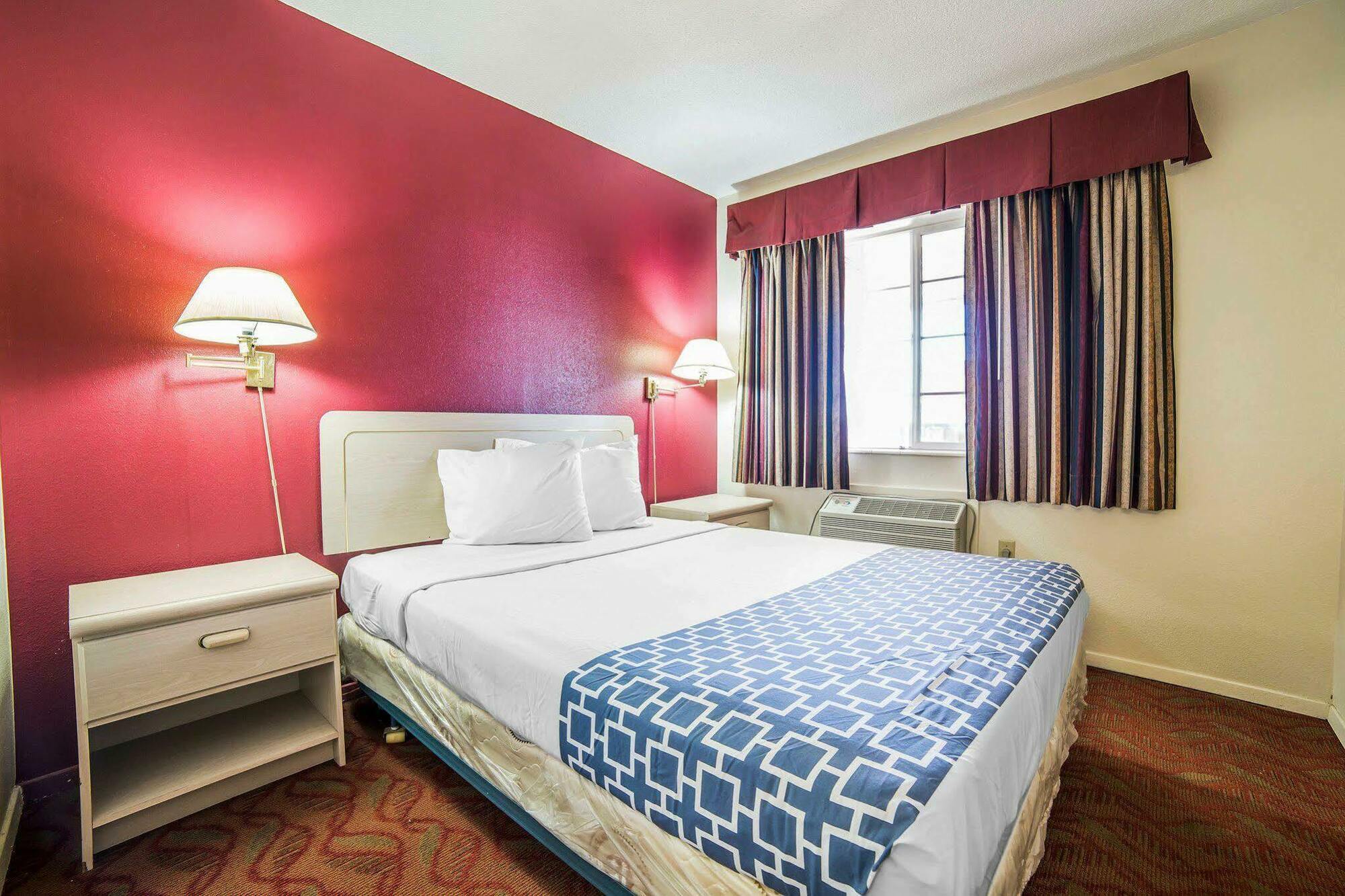 Econo Lodge Fallon Naval Air Station Area מראה חיצוני תמונה