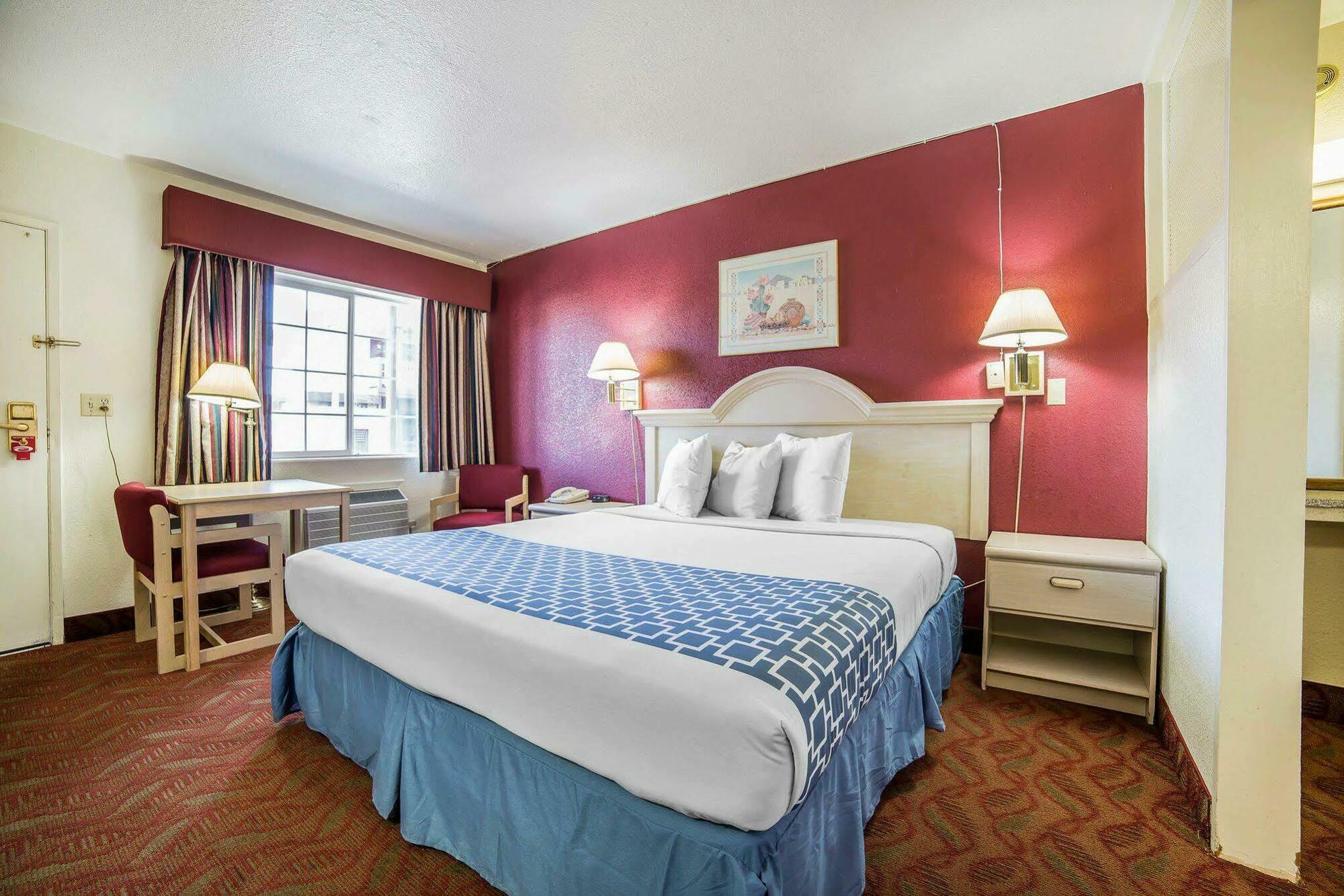 Econo Lodge Fallon Naval Air Station Area מראה חיצוני תמונה